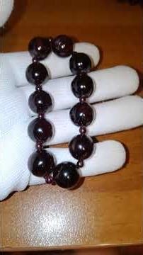 Garnet bracelet "Red lace" 14 mm.