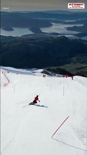 Slalom training with Tanguy Neff 🇨🇭 #weareskiing ‪@atomic‬