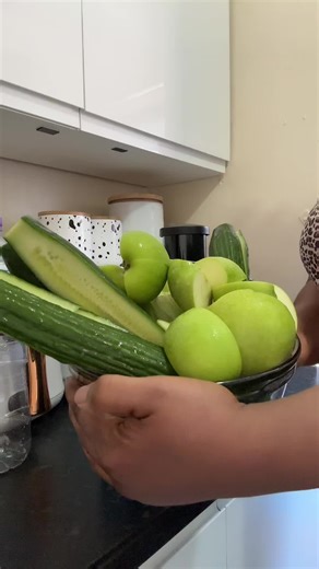 Juicing Made Easy: Fresh and Healthy Smoothie Recipes