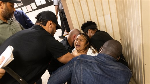 ICE arresting migrants at immigration courts, attorneys say