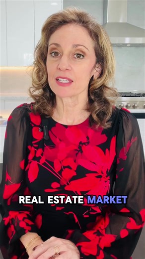 What’s happening in the Las Vegas housing market? 📊 Buyer demand has picked up since November, while active listings and inventory are down. Homes are selling faster than they’re being replaced, which COULD push us toward a seller’s market. That means more competition for buyers and strong opportunities for sellers who price correctly. Thinking of buying or selling in Vegas? Let’s talk strategy. Erica Fana Hargraves Luxury Group Virtue Real Estate 📲(702) 417-7839 📧erica@virtuelre.com ▶️@Las_V