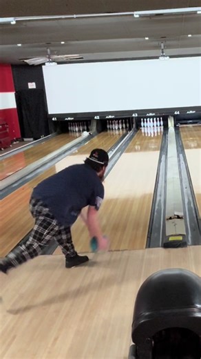 Finally getting out of a slump and my head is clearer then it has been in a couple of weeks #motiv #motivbowling #bowling #bowlingtiktok #bowlingtok