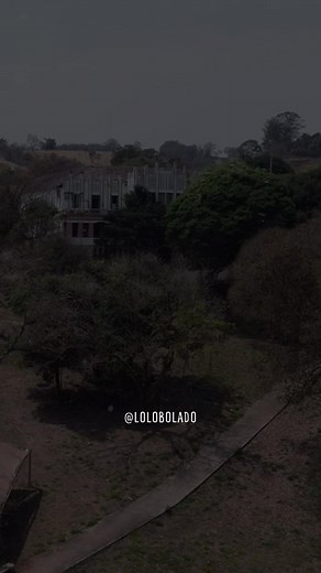 Exploring an Abandoned Building: Eerie Architecture Revealed