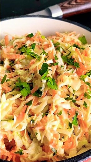Cremiges Cole-Slaw Rezept | Spitzkohl-Salat schnell & einfach #food