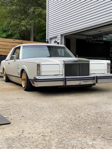 Exploring American Classic Muscle Cars