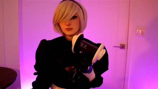ASMR - 2Bcosplay 舔耳朵 _ BusyB