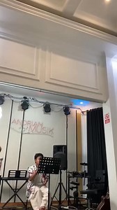 Andrian singing emotional song Lirih (Ari Lasso) Live covers #andrian #Lirih #arilasso #cover #coversong | Andrian
