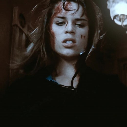 Scream Movie Aesthetic Remix feat. Neve Campbell as Sidney Prescott