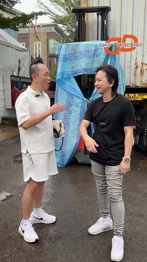 轮到我戴师傅飞， 哈哈哈 带他上我车 #一天三五千一个月十来万 #wishuallthebest #敢敢 #敢敢哥daredarebro