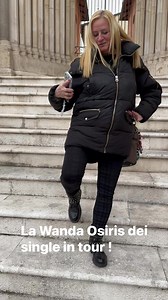 La Wanda Osiris dei single in tour !! | Serata Dei Single in Tour