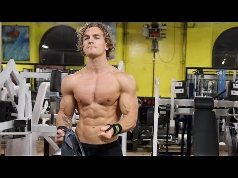 New 'Old School' Gym | Deadlift Gains | Bulk Powders HQ