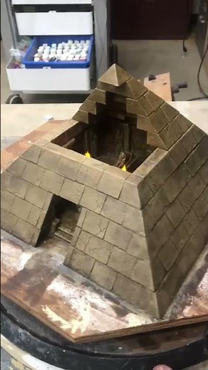The Great Pyramid Diorama | Pharaoh's Tomb Model