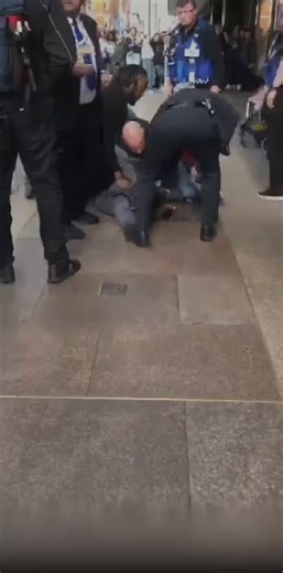 🚨WATCH: A Congolese man man DIES after being subdued by security guards in Dublin 🇮🇪 35 year old, Yves Sakila, was subdued on Henry street at around 5pm on Friday 15th May after allegedly shoplifting from a nearby store. Yves can be heard shouting for the first few minutes of the video, but by the end of it, he is dead.