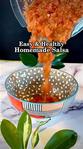 🌶️🍅Quick & Easy Restaurant-Style Fresh Red Salsa Recipe | Healthy Homemade Salsa Roja Idea #Shorts
