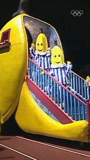 23 years ago today 🍌📺The Bananas in Pyjamas took over the #Sydney2000 Closing Ceremony stage.🇦🇺 | Olympics