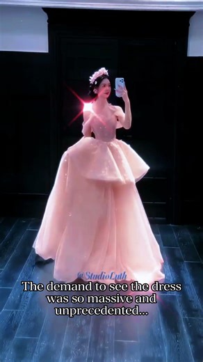 The Dress That Broke the Internet: How Fashion Birthed Google Images #dress #fashion