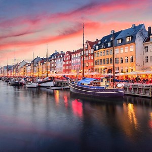 The Kingdom of Denmark is a Nordic country in Scandinavia consisting of a peninsula, Jutland, two autonomous constituent countries and an archipelago of 406 islands. It is home to some of the world’s best scientists, innovators & designers. Know more about it! #WorldCupFever #ExploringNations #Denmark | Unacademy