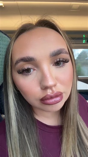 GRWM on the Train to London: Quick Makeup Tips