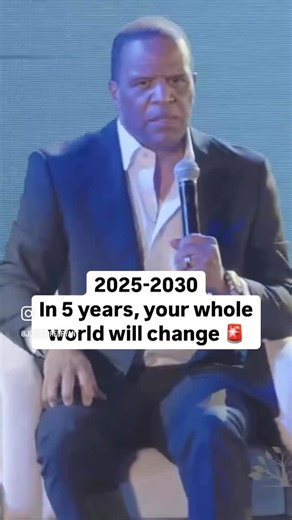 John Hope Bryant on Instagram: "Between 2025 and 2030, your whole world is going to change. What used to take 50 years will now happen in 5. Don’t believe me? Go to CVS. Walgreens. Your local grocery store. Five years ago, you saw 8 checkout lanes and a team of cashiers. Today? One person… and a wall of self-checkout machines. That’s automation. That’s AI. And AI isn’t about serving people — it’s about cutting costs. Here’s the thing: they haven’t figured out how to make money with AI yet… But y