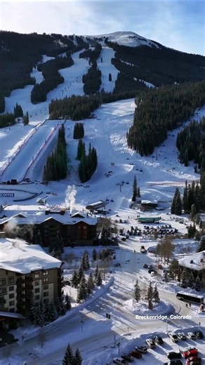 Drone flies over the most beautiful US towns in winter