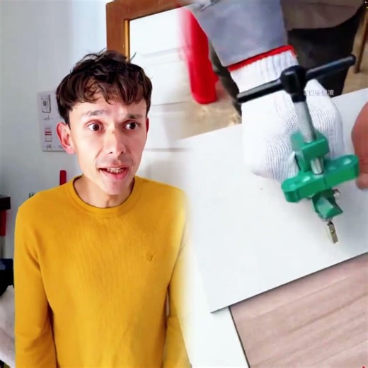 Una actualización cada día, Sígueme para más comedia 🤣