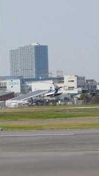 ●八尾空港 JA871T Robinson R44 ClipperⅡ（ロビンソン R44 クリッパーⅡ）