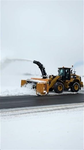 Loader Snow Blower—Perfect Throw #shorts