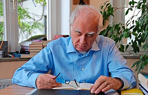 Bruno Jonas sorgt bei Auftritt in Laufen mit politischen Pointen für Gesprächsstoff