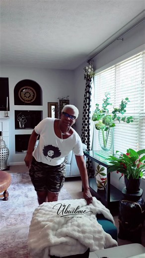 Auntie (@ubuibme)’s video of the petty auntie