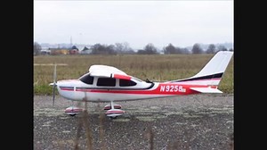 RC Cessna 182 repülőmodell