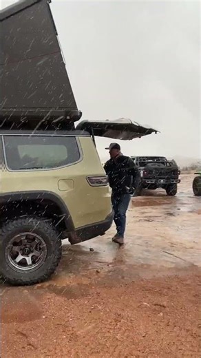 Jeep Grand Wagoneer Overland Concept walkaround