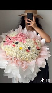Clip tham khảo cách cắm hello kitty từ hoa tươi. Đặt cốt hoa thì inbox shop Kim nhé. #cốthoaKim | Kim Kim