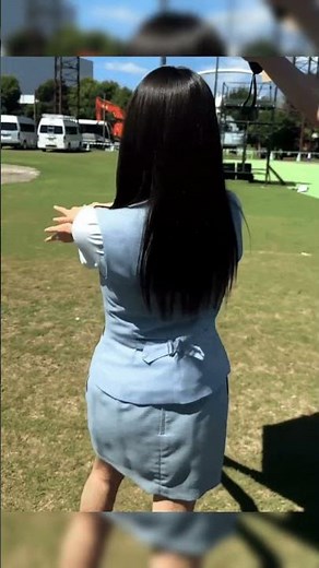 【森香澄】アナ、話題のバスガイドのミニスカ制服姿が「可愛いすぎる」と反響続出