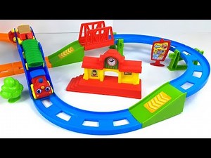 KID CONNECTION PRESCHOOL TRAIN SPIELSET MIT ZUG WAGGONS BAHNHOF UNTERFÜHRUNG UND BRÜCKE UNBOXING