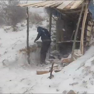 Snowstorm winter survival camping #fire #survival #winter #campinglife #diy #craft #camping #shelter #diyprojects #wintercamping #snowstorm #wilderness #mountain #wildlife #primitive #wild #nature #cave #bushcraft #UNDERGROUND #asmr #adventure #extreme #dugout #stonedugout #outdoors #heavyrain #underground #cooking | Mr. Sulo