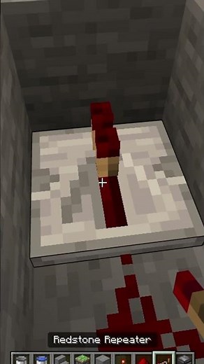 EASY 1x2 Piston Door in Minecraft NO LEVERS OR BUTTONS