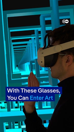 Stepping into artwork with XR glasses