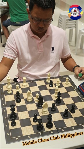 Witness one of the most legendary checkmate combinations ever seen, starting with a jaw-dropping Queen sacrifice. Prepare to be amazed by the brilliance that follows! #winningdrink #chess #MCCP #Catur | Mobile Chess Club Philippines