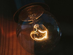 High Voltage vs Low Voltage Landscape Lighting - Premier Lighting of MD