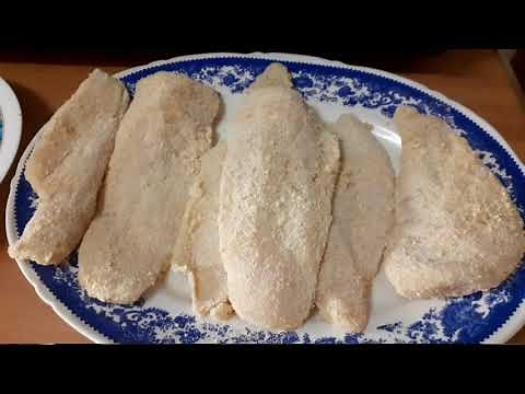 Como empanar y freír un Filete de Pescado Merluza