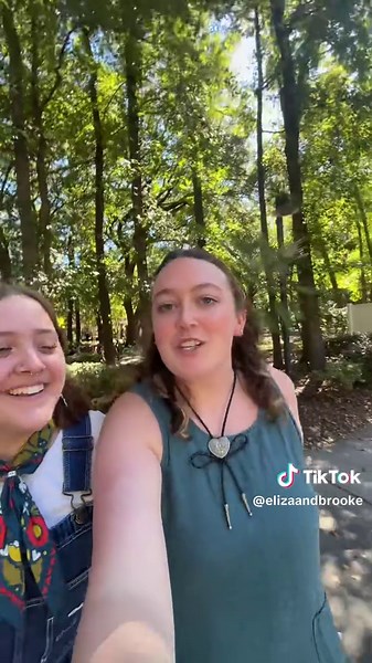 LIBRARY SAGA CONTINUESSS🗣️🗣️‼️‼️ making friends as a queer couple in the south is not easy yall #wlwcouple #queercouple #lesbiancouple #wlw #elizaandbrooke