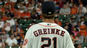 Zack Greinke lanza a 51 mph