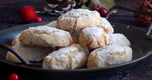 Italian Ricciarelli Cookies
