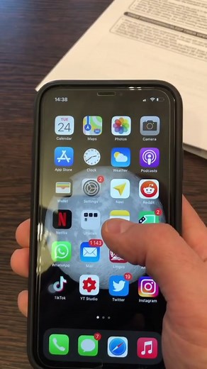 Do you know that you can easily scan a document, save it as a PDF and even sign it using Notes on your iPhone? #iphone #gadget #ipad #lifehacks