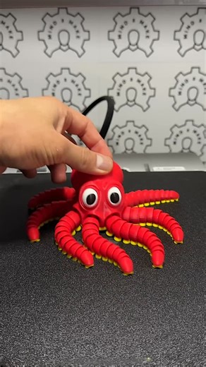 MIND 2 MAKE on Instagram: "3D Printed Cool Articulated Octopus 🐙 STL: https://makerworld.com/models/1314470"