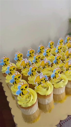 Abejita Chiquitita: Cupcakes Festivos para Niños