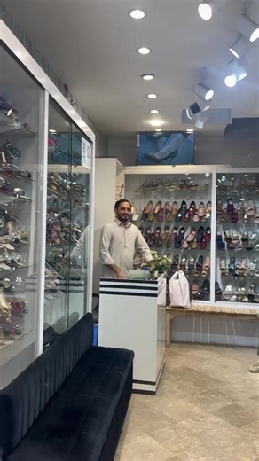 Instagram Blogger dotopakistani visited our shop..She gives us a review of our shoes variety😍Thanks for your vist and purchasing 🥰#starshoes #faishon #foryou #03016300233