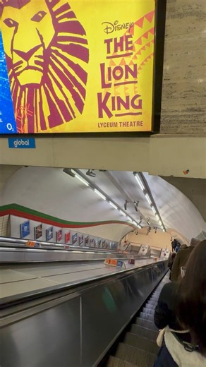 Piccadilly Circus tube station Bakerloo line Southbound Platform 2 London | Global Adventures