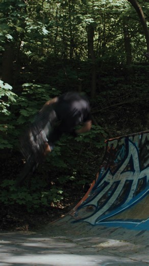 BMX or E-Bike? ⁠ ⁠ If you wanna see Dylan do more insane stuff on the all-new #DECOY, head over to our YouTube and watch the new edit 😤⁠ ⁠ #ytindustries #liveuncaged | YT Industries