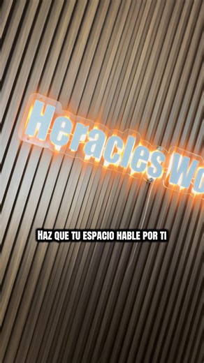 Letrero Retroiluminado Personalizado para Tu Negocio